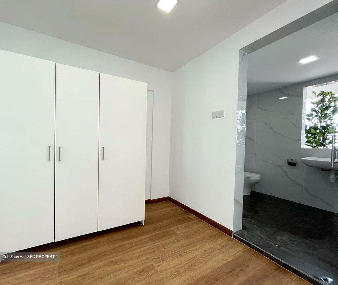 Mayflower Gardens (D20), Terrace For Sale 98864881